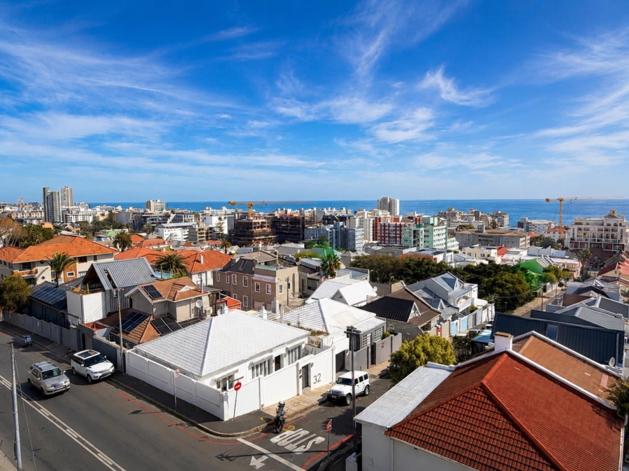 2 Bedroom Property for Sale in Sea Point Western Cape